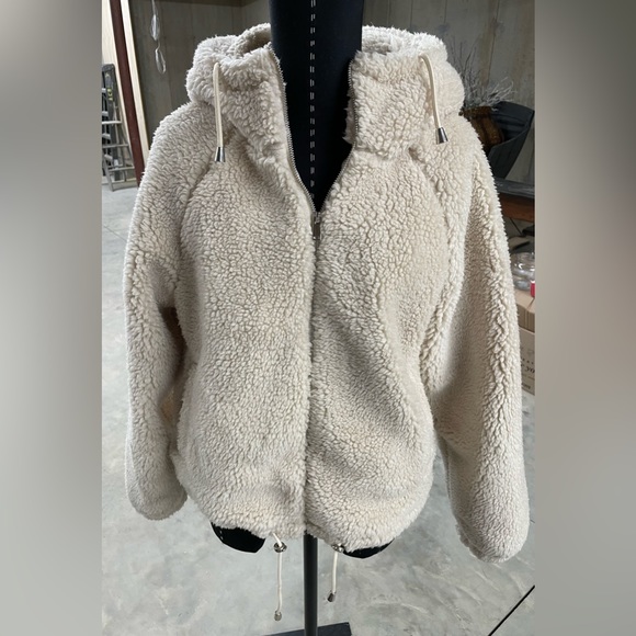 NWT Primark Zip-up Teddy Jacket with hood in Cream - Picture 2 of 5